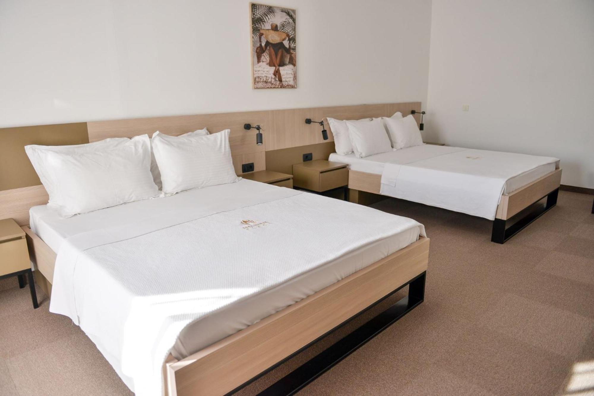 Magnolia Place Tivat Exterior photo